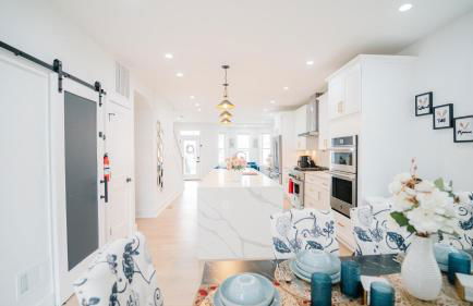 Modern 5BR DC Home Near Metro with Rooftop - Foto 8