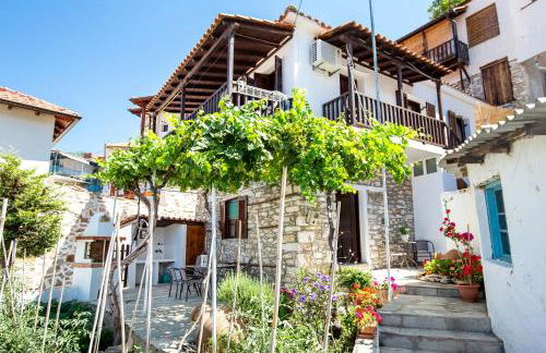 Cozy Traditional House in Thassos, Kallirachi - Foto 1