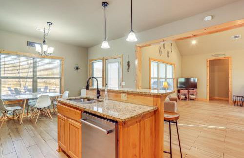 Fish the White River! Sleek Family Home in Flippin - Foto 8