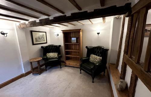 Beautiful Cottage opposite Hedingham Castle! - Photo 21