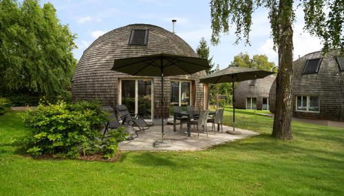 Kugelhaus Kia - Modernes Kugelhaus mit klarer Linie und Naturbezug am Tollensesee - Foto 1