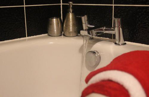 StayNEC Coach House Birmingham - For Company, Contractor & Leisure Stays - NEC, HS2, JLR, Airport - Foto 41