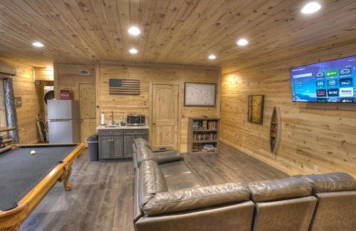 Luxury Cabin Sleeps 8 with creekside fire pit near Helen GA - Foto 25