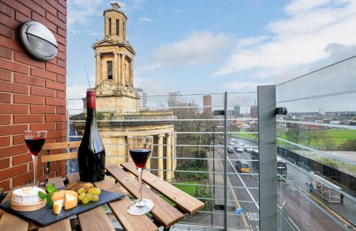 Orient CityView with FreePark and Netflix - Photo 1