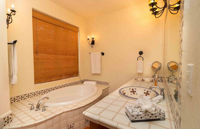 Casa De La Alegria 3BR by Casago - Photo 16