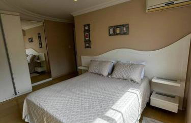 apartamento em bairro nobre suíte com ar condicionado e banheira com hidromassagem - Foto 19