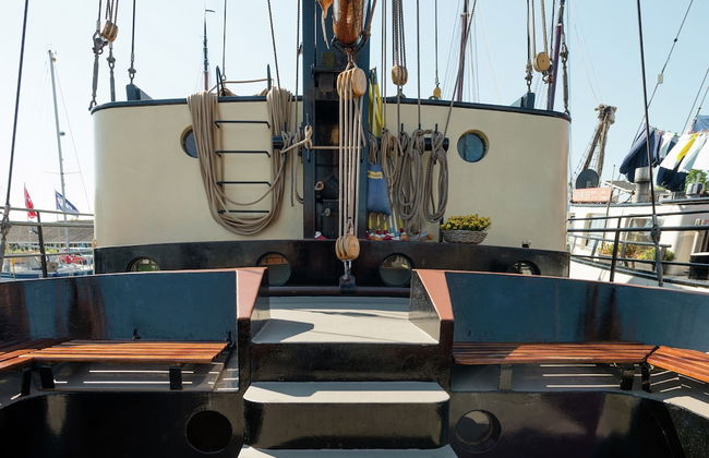 Boat in Leiden Near City Center & Museums - Foto 19