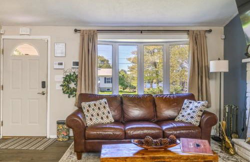 Experience Four Seasons in the Poconos - hot tub, lakeview - Foto 7