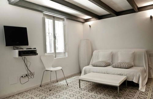 Barceloneta Suites Apartments Market - Photo 10