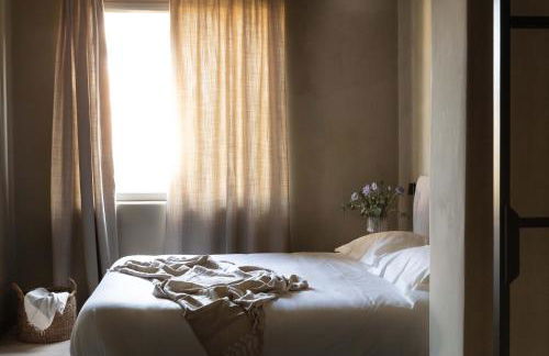 Laqua by the lake - Photo 10