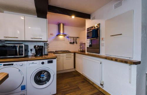 Spacious 4-Bed House Near Wigan Warrington - Foto 26