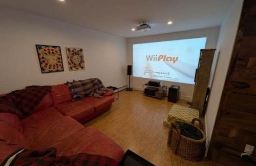 Secluded Charming Farmhouse Lake Views Firepit - Foto 6