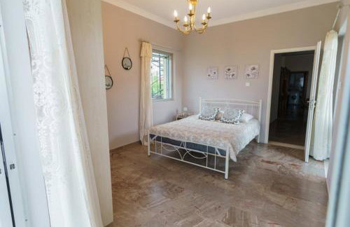 Tsigkos Apartment ! - Photo 4