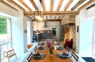 Le Pressoir du Château de Neuville - Piscine chauffée - Jeux - Forêt - Foto 15