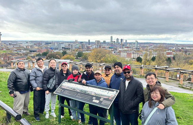 Excursión a la costa de Liverpool : Estadio de Anfield, Mural LFC,City tour - Foto 5