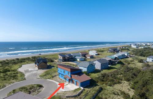 Brand-New Beach Retreat Hot Tub Sleeps 13 - Foto 1