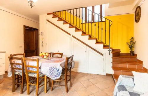 Cozy House in Castelnuovo di Garfagnana + Large Garden - Foto 5