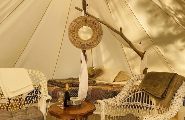 B&B Glamping Tent Sleeps 2 - Spa, Sauna, Wifi - Foto 8