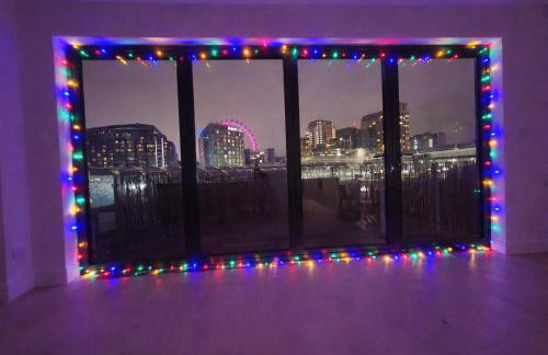 Exceptional 2-Floor Central London Escape - Sleeps Up to 10 with Skyline Terrace - Foto 8