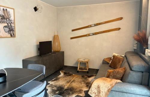 Nuovo bilocale con balcone panoramico e posto auto - Foto 4