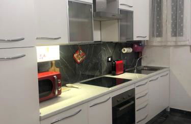 Dimora Sterlizia zona Fiera S Donato - Photo 8