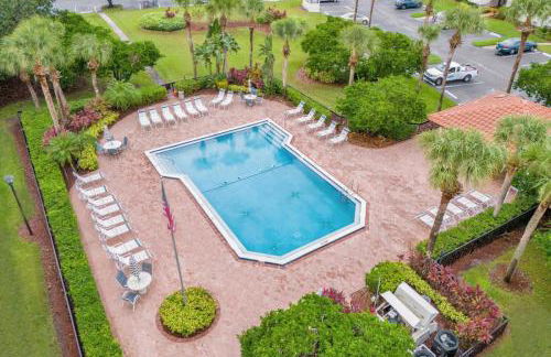 Spacious Home w Garden BBQ and Games at Golf Club - Foto 7