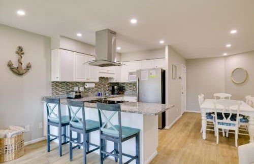 Emerald Isle Condo with Indoor Pool and Beach Access! - Foto 7