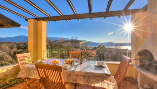 John's House-Lakeview & shared pool - Happy Rentals - Foto 3