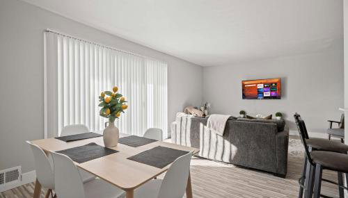 Stylish & Modern Unit Prime Location & Comfort - Foto 4