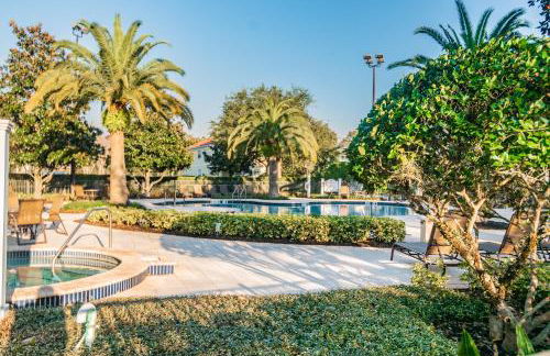 A DISNEY REUNION! Spacious And Spectacular, 5 Heated Pools, Sleeps 8, Overlooking Acres Of Views, LOW Rates! - Foto 97