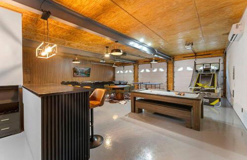 Pickleball & mini-golf, Pool/Spa, Epic Gameroom! - Photo 5