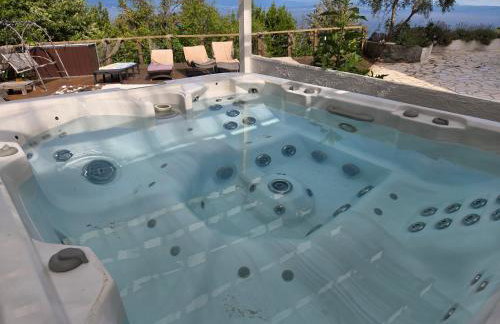 Apartments Chiara mit Meerblick und Pool und Jacuzzi - Foto 3