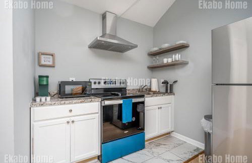 Unwind in a Modern Suite near Marietta Square - Foto 3