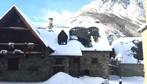 Casa de piedra con encanto en el bonito pueblo de Bagergue - Foto 5