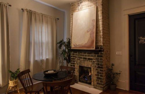 Intimate Library Studio - Minutes to Forsyth Park - Foto 17