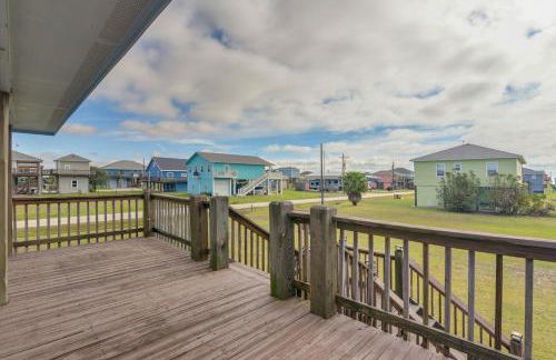 Steps to Sea! Crystal Beach Home with Furnished Deck - Foto 18