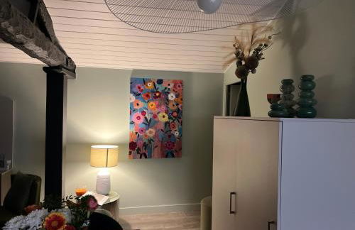 Gîtes de charme "l'écrin de Vendée" jacuzzi privatif, piscine chauffée, prestations bien être, vélos à 10 mn de l'océan sur 3,5 h de verdure - Photo 74