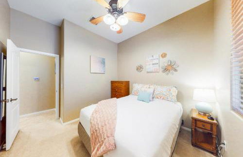 Snowbird-friendly home with fast WiFi, central AC, and private pool - Foto 21