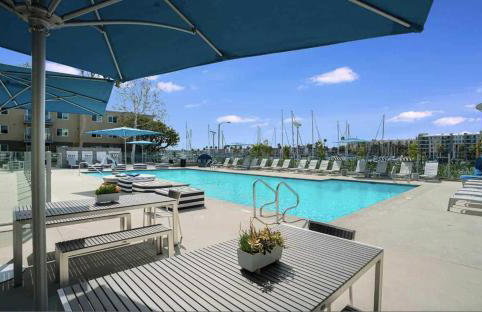 Serenity Over the Sails - A 2-Bedroom Escape w Stunning Marina Views - Foto 4