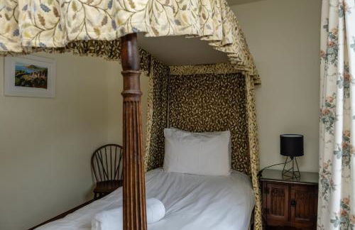 Watermouth Castle, South Court Apartment - Foto 21