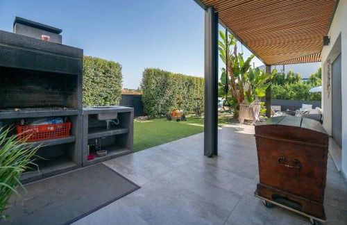 Stylish Algarve Retreat- Priv. Pool & Beach Nearby - Photo 29