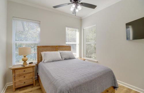 Luxury Lakefront Retreat with Deck and Patio! - Foto 19