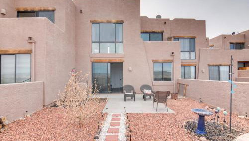 Lake Powell Views Adobe Townhome with Patio - Foto 2