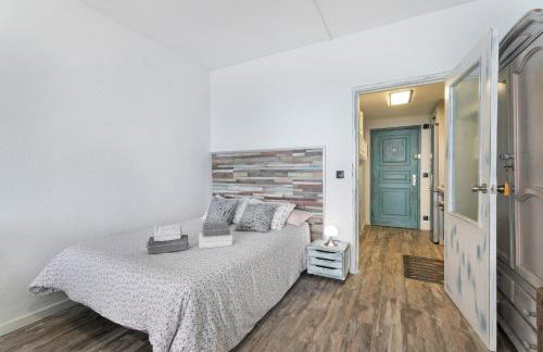 The Blue Lighthouse - Foto 22