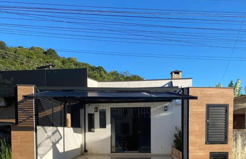 Casa confortável em Penha - Foto 1
