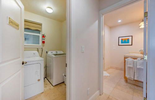 Seaflower Cove: Spacious 4bd waterfront retreat - Foto 20