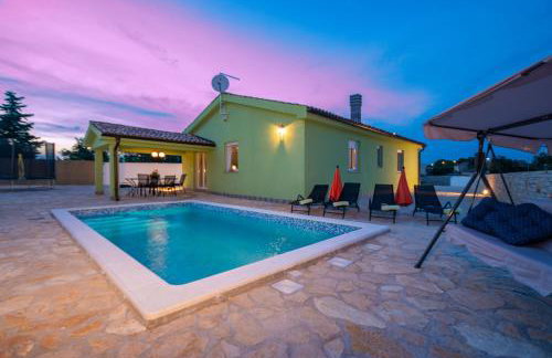 Villa Nora, a private villa with pool minutes from the beach - Foto 12