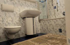 Modern Priv-Room -Gym-Balcony- Ideal for Work&Rest - Foto 9