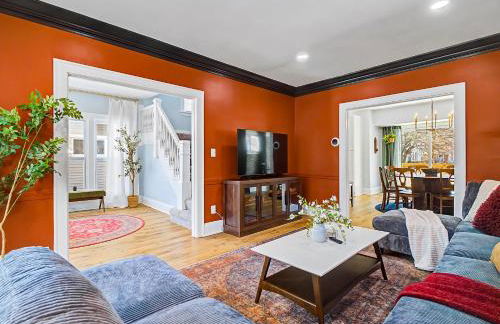 4 Bed 2 Bath Walk to Lakewood Restaurants and Shops - Foto 9