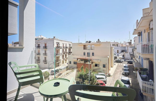 White Coast - Photo 48